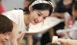 明星娱乐热点.女星黑料女曝吃瓜网站,女星黑料揭秘，吃瓜网站热议不断